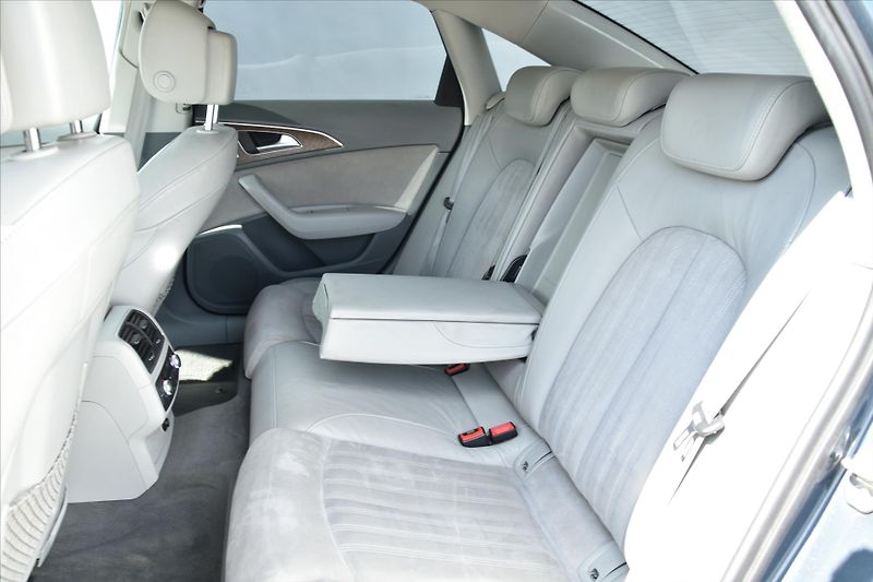 Audi A6 3.0 TDI 180kW QUATTRO ČR - fotka 10 z 30