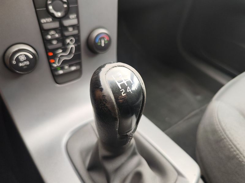 Volvo V50 1.6D/80kW - fotka 17 z 22