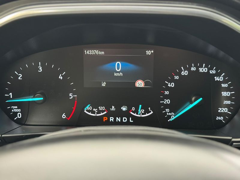 Ford Focus 1.5 TITAN. ČR 1.MAJ NEBOURÁNO - fotka 9 z 29