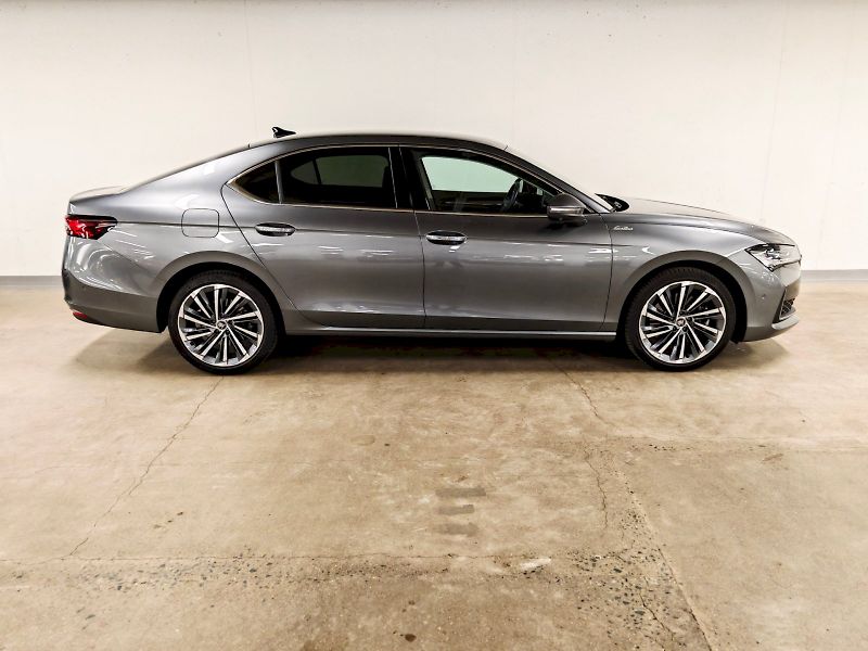Škoda Superb (2025) 2.0 TSI 195 kW DSG 4x4 L&K - fotka 30 z 35