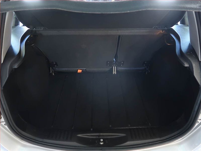 Ford Fusion (2010) 1.4, ČR,1.maj, po STK - fotka 13 z 13