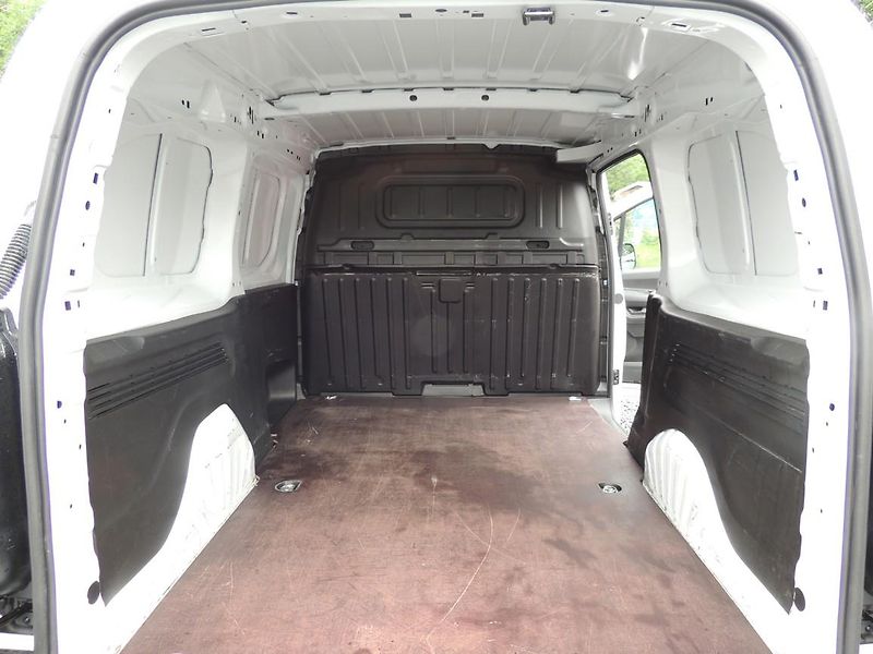 Fiat Dobló cargo (2023) 1.5HDi,L2,ČR,1.majitel - fotka 21 z 29