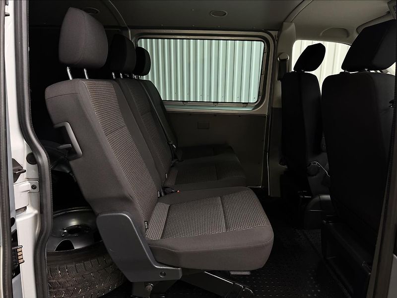 Volkswagen Transporter 2.0TDI 146kW DSG 4MOTION LONG - fotka 32 z 40