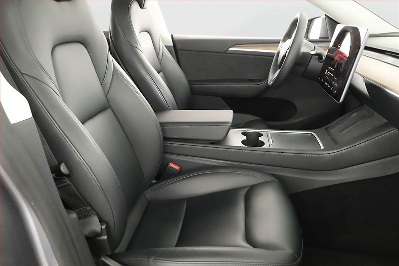 Tesla Model Y (2023) Long Range AWD 79kWh, SoH 92% - fotka 7 z 26