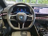BMW Řada 5 550e xDrive Touring M-Sport  - náhled 11