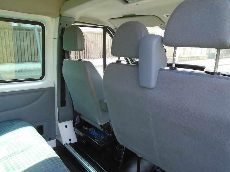 Ford Transit (2014) 2.2 TDCi 9 míst BUS L3H2 Klima - fotka 16 z 31