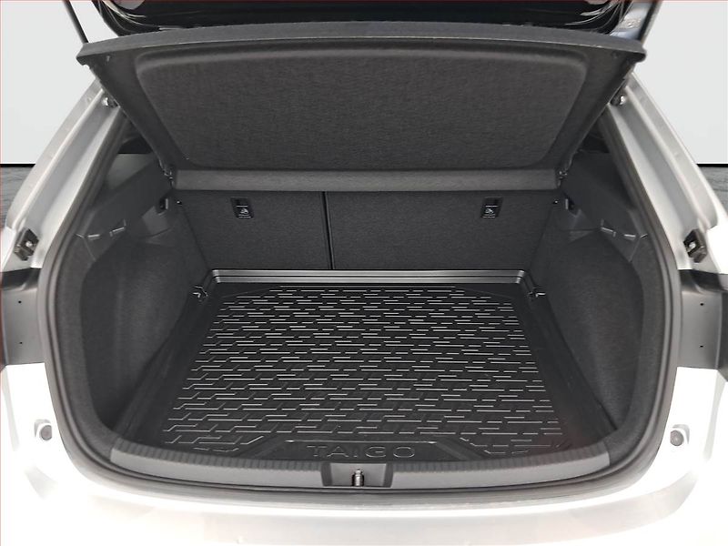 Volkswagen Taigo (2023) R-Line 1.5 TSI - fotka 14 z 26