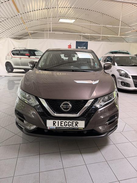 Nissan Qashqai 1,3 - fotka 3 z 29