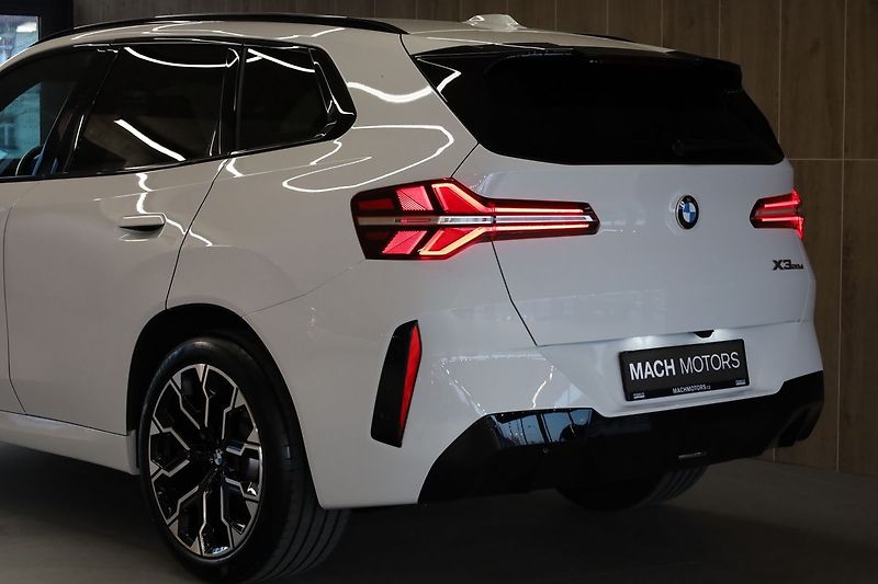 BMW X3 20d xDrive, Tažné, Harman - fotka 11 z 37