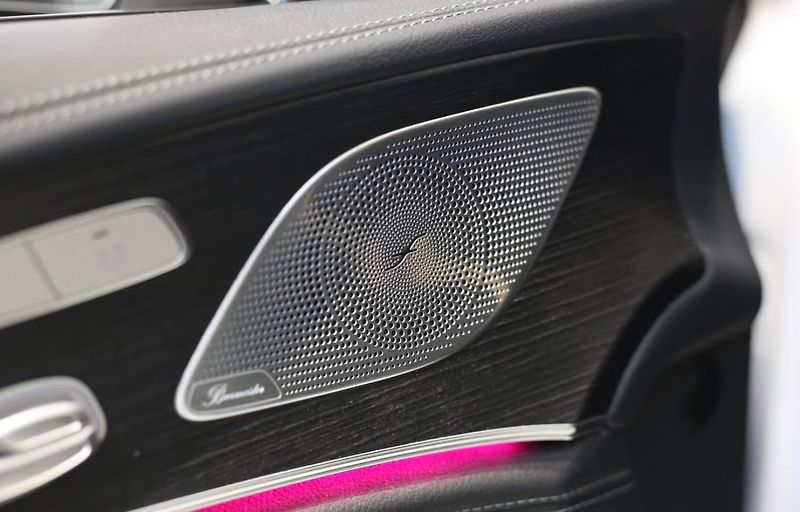 Mercedes-Benz AMG GT 43 4M Matrix 360k Hud  - fotka 15 z 31