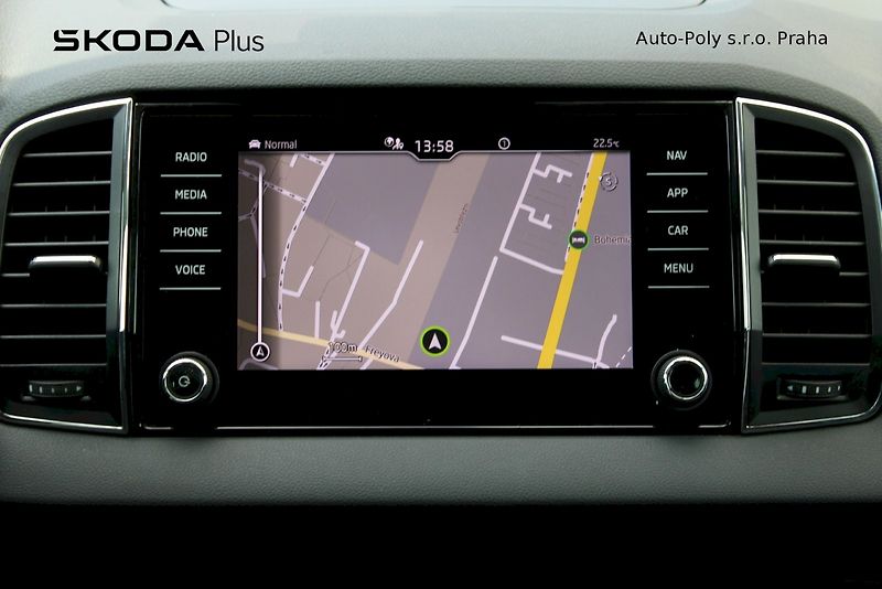 Škoda Karoq (2023) 2.0 TDI 110 kW Style - fotka 18 z 25
