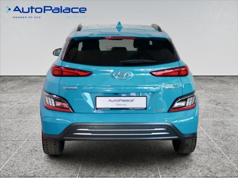 Hyundai Kona 0,0 POWER CZECH EDITION 150KW - fotka 5 z 22