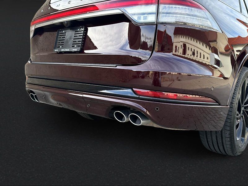 Lincoln Aviator (2024) - fotka 14 z 38