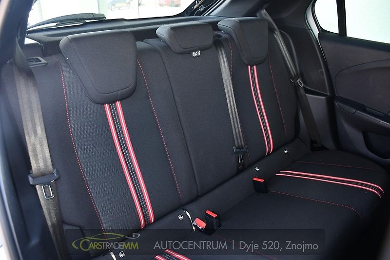 Opel Corsa 1.2T 96kW GS AUTOMAT - fotka 20 z 51