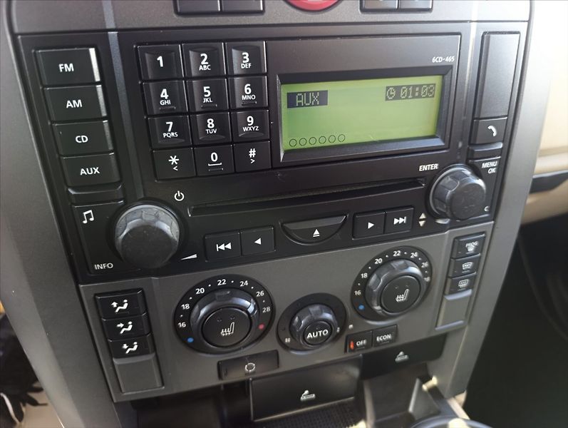Land Rover Discovery 2,7 TDV6 HSE 4x4 Kůže Xenon - fotka 17 z 41