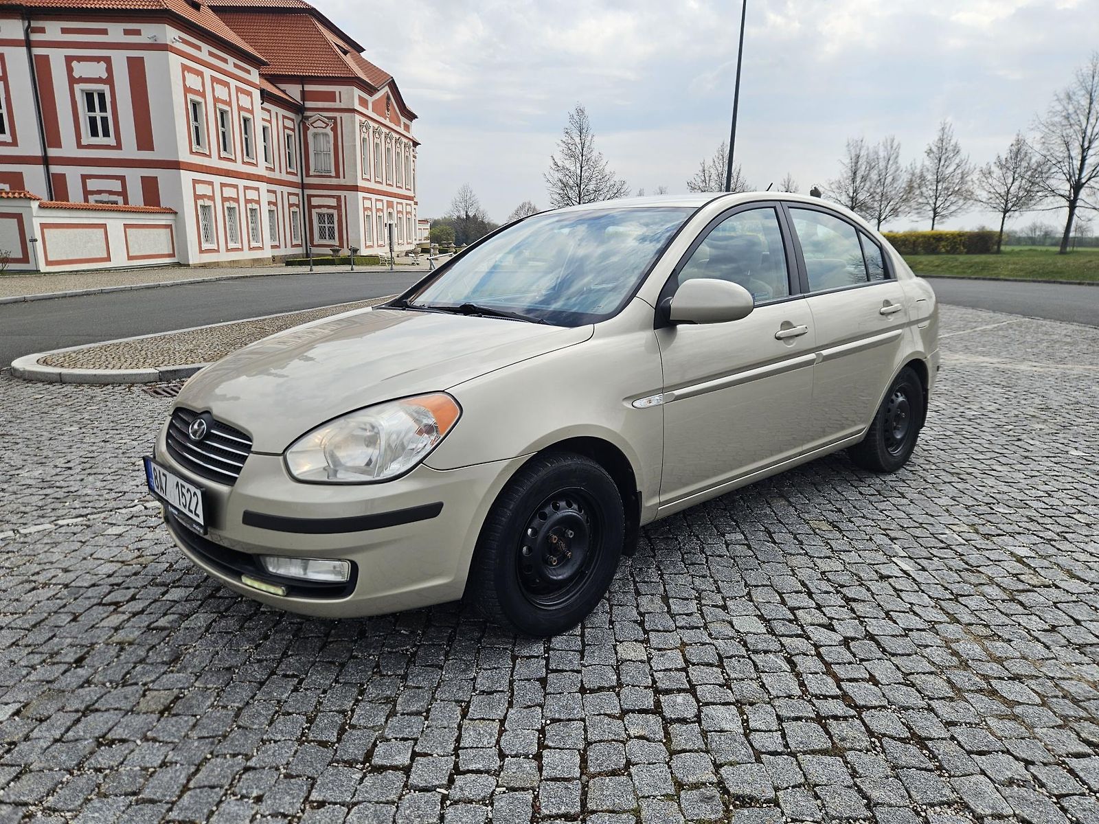 Hyundai Accent 1.5CRDI VELMI PĚKNÝ, SPLÁTKY 