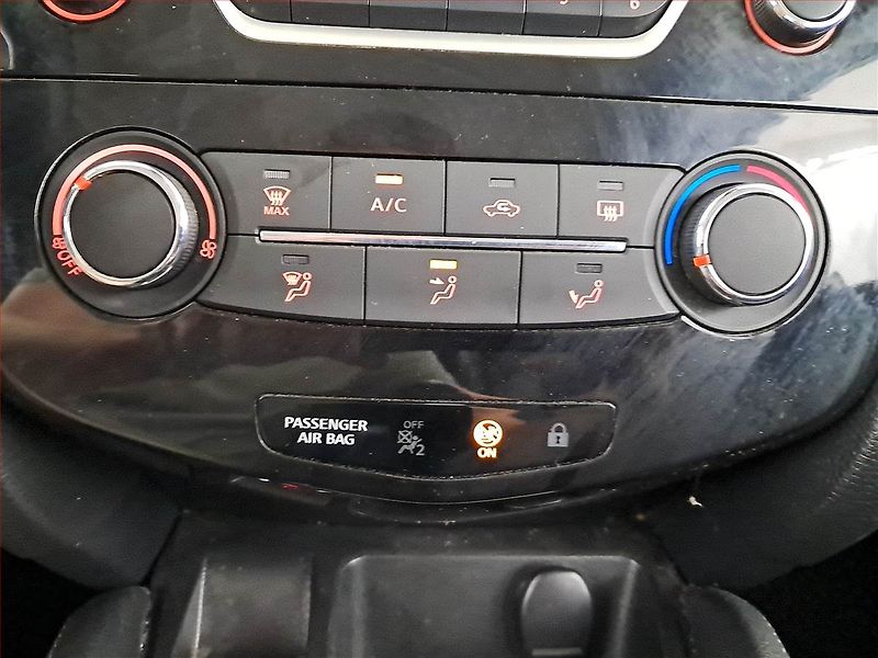Nissan Qashqai (2017) 1.2 DIG-T, ČR,1.maj, Tempomat - fotka 13 z 18