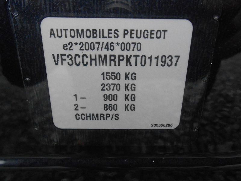 Peugeot 208 NAVI, CHROM, LED, 87TKm - fotka 2 z 37
