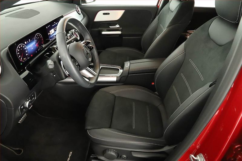 Mercedes-Benz GLA (2026) 200, AMG Line, Navigace - fotka 7 z 18