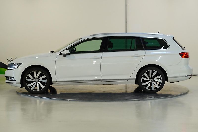 Volkswagen Passat - fotka 3 z 28