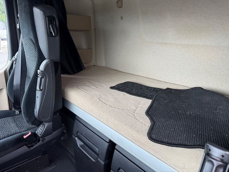 Mercedes-Benz 1842 Actros EURO 6 MEGA/lowdec - fotka 19 z 20