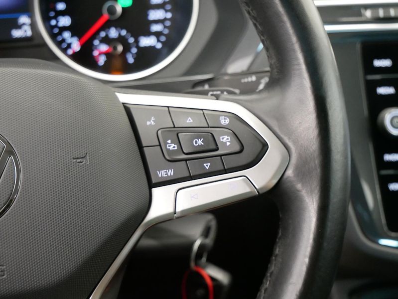 Volkswagen Tiguan - fotka 16 z 28
