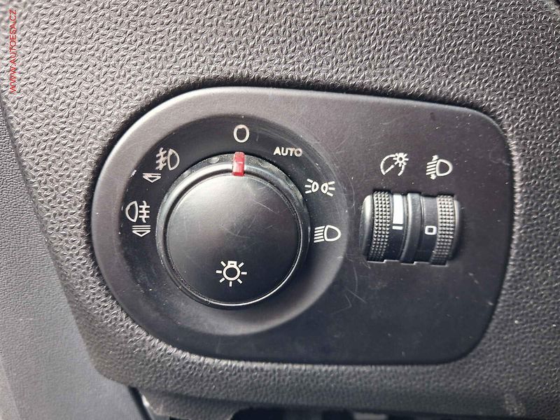 Seat Leon (2009) 1.4 TSi, Tempo, park. čidla - fotka 13 z 18