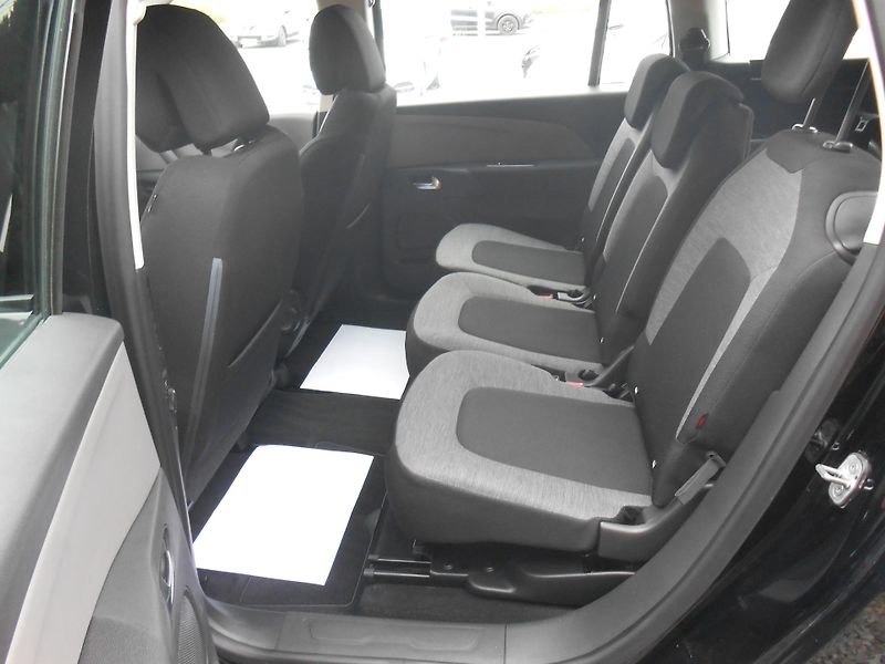 Citroën C4 SpaceTourer NAVI, Tažné, 49500KM - fotka 24 z 40