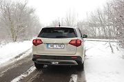Od druhého stupně výbavy je k dispozici automatická převodovka a pohon 4x4.
