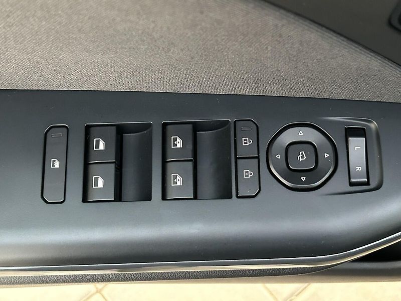 Kia K4 1.6 T-GDi EXCLUSIVE 110 KW (20 - fotka 16 z 32