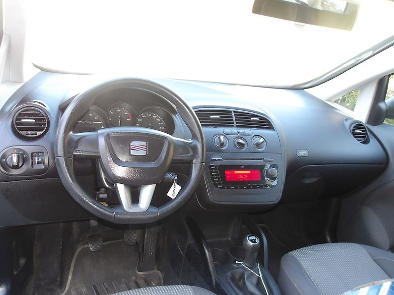 Seat Altea XL 1,9TDi 4x4 2xKOLA ! - fotka 19 z 31