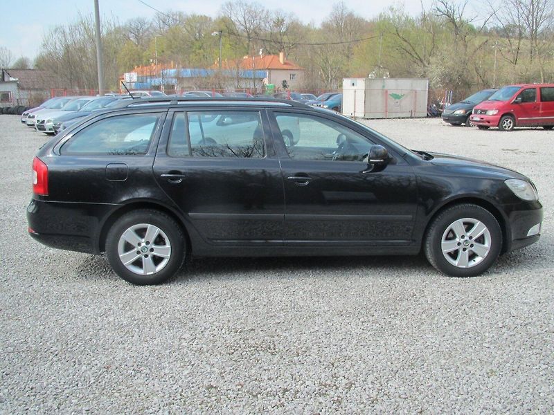Škoda Octavia 1.6 TDI - fotka 7 z 18