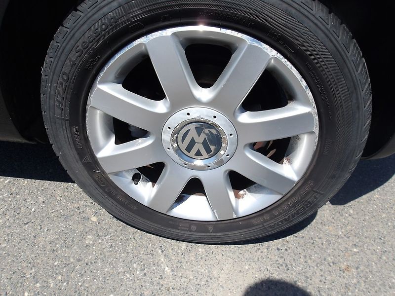 Volkswagen Golf 1,4i 16V KLIMA,VÝHŘEVY,ŠÍBR ! - fotka 26 z 26