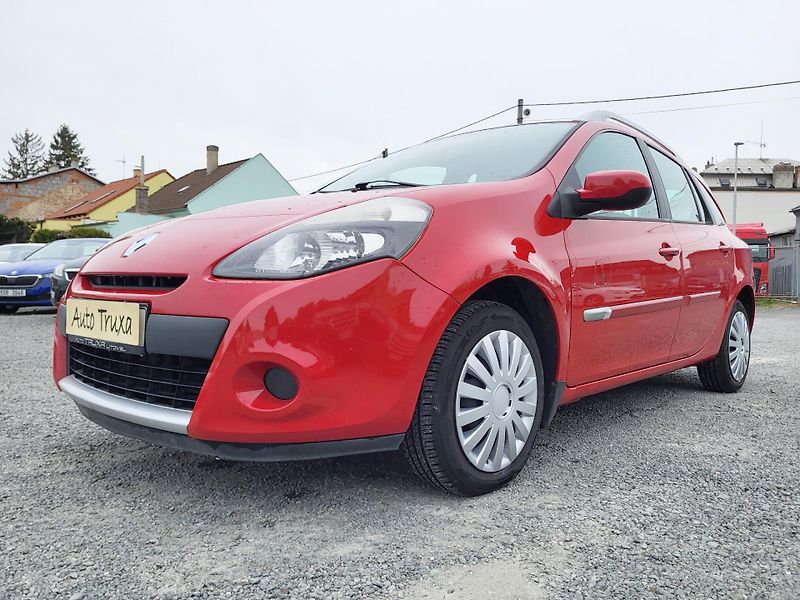 Renault Clio GRANDTOUR 1.2 i 16V ČR 1.majit - fotka 26 z 41
