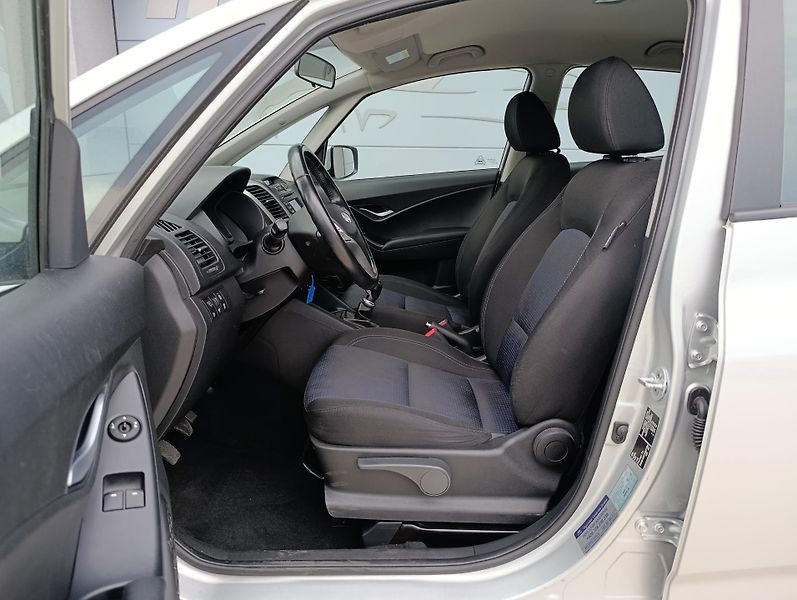 Hyundai ix20 1.4CVVT 66kW ČR 1.MAJITEL DPH - fotka 11 z 30
