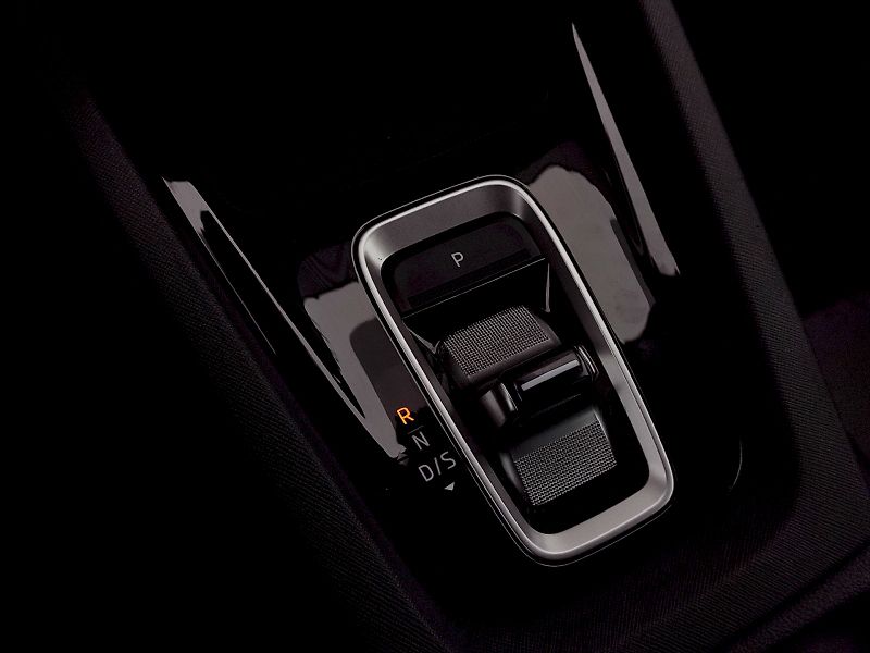 Škoda Octavia (2024) Top Selection 1,5 Tsi 110 Kw D - fotka 22 z 36