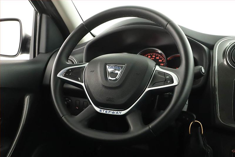 Dacia Logan (2020) Stepway 0.9 TCe, ČR,1.maj - fotka 12 z 14
