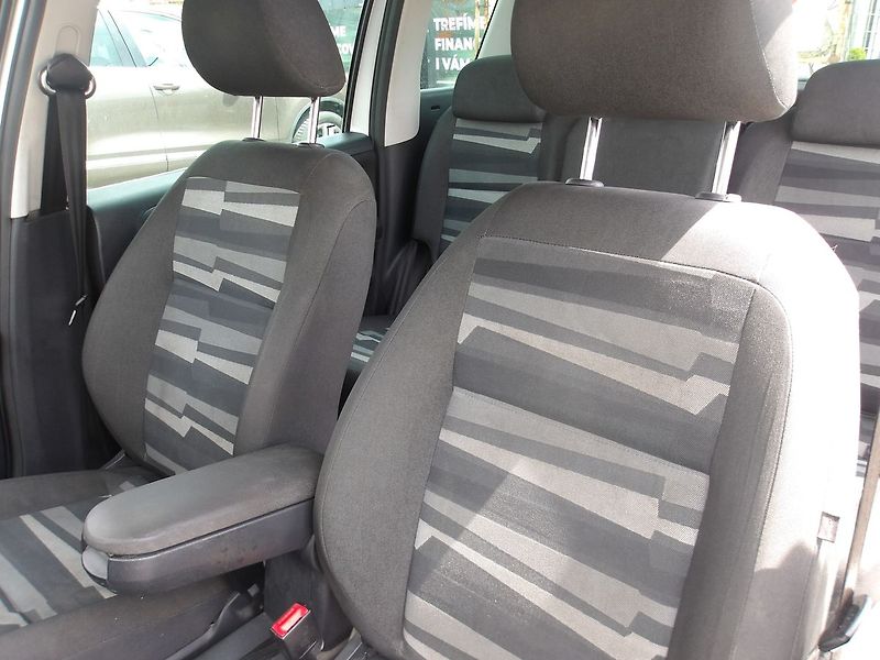 Škoda Roomster 1,6i AUTOMAT !!! - fotka 18 z 28