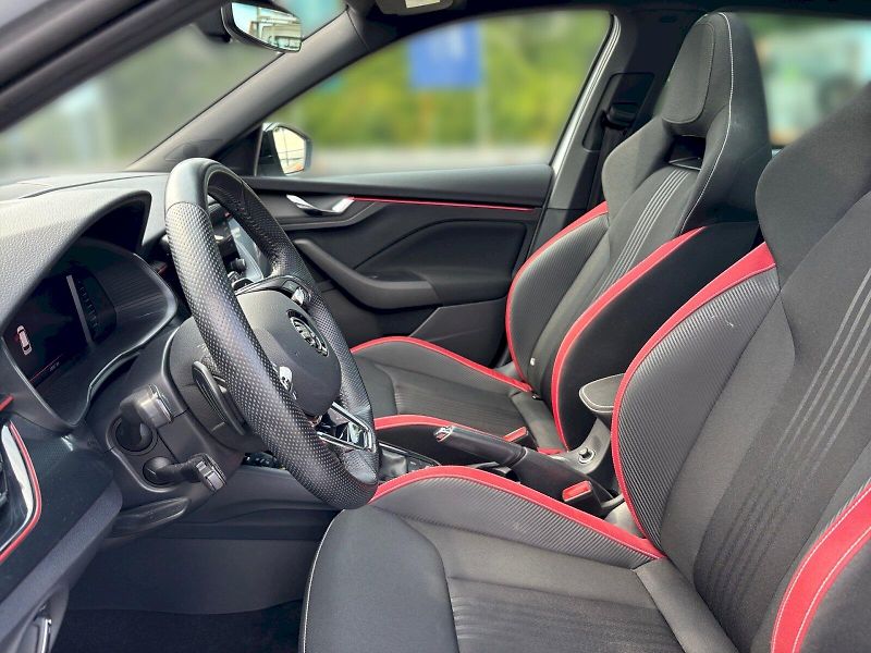 Škoda Kamiq (2022) Monte Carlo 1.0 TSI 81 kW - fotka 18 z 31