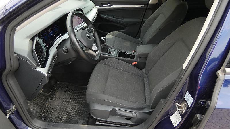Volkswagen Golf Variant 2.0 TDI Life - fotka 17 z 21