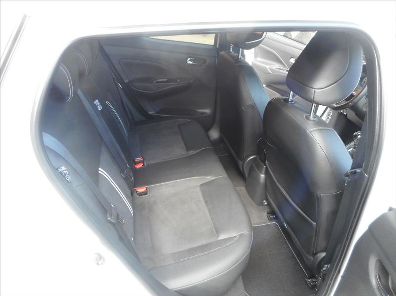 Nissan Micra 1,0 N - Sport BOSE - fotka 23 z 31