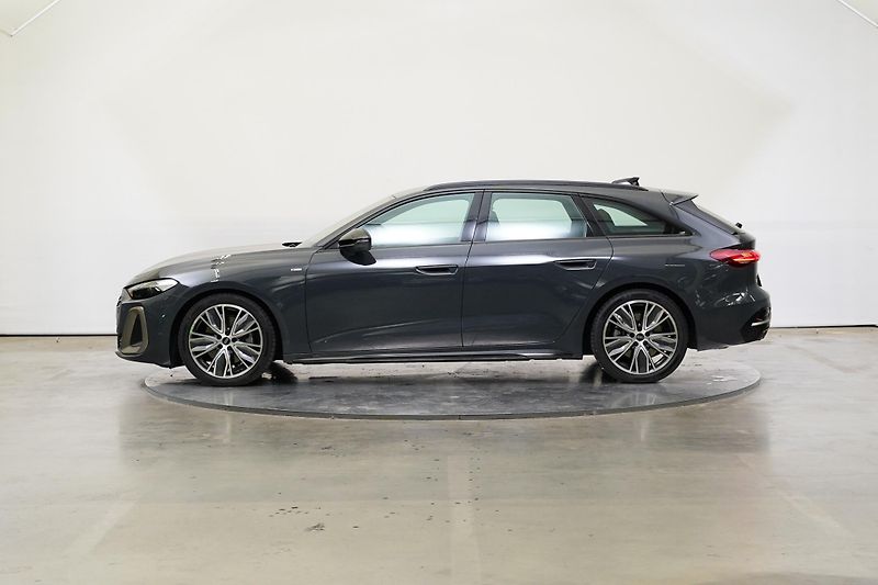 Audi A5 - fotka 3 z 30
