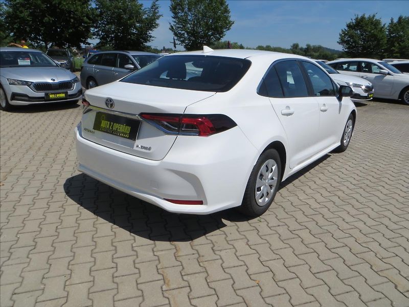 Toyota Corolla 1,8 Hybrid Active e-CVT ČR - fotka 8 z 27