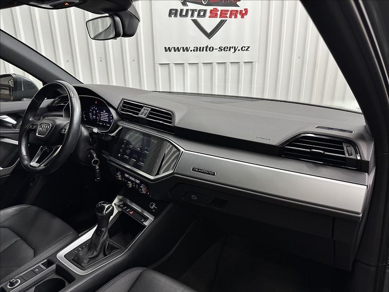Audi Q3 45TFSI Quattro Pano - fotka 37 z 41