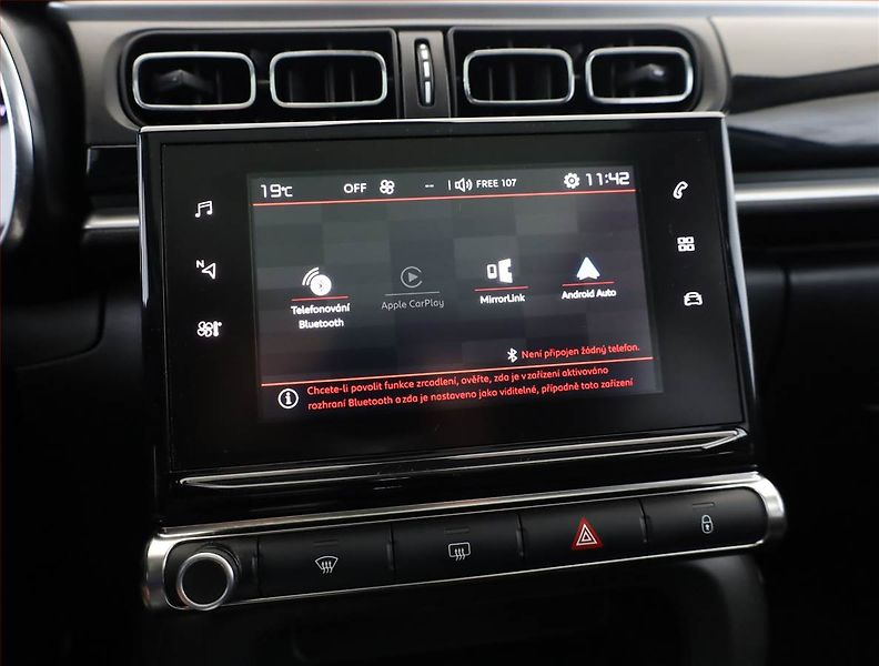 Citroën C3 (2018) 1.2 PureTech, ČR,1.maj - fotka 11 z 14