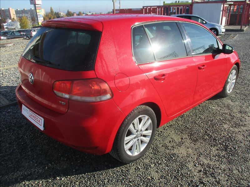 Volkswagen Golf 1,2 TSI, 77kW,servis,aut.klima - fotka 5 z 33