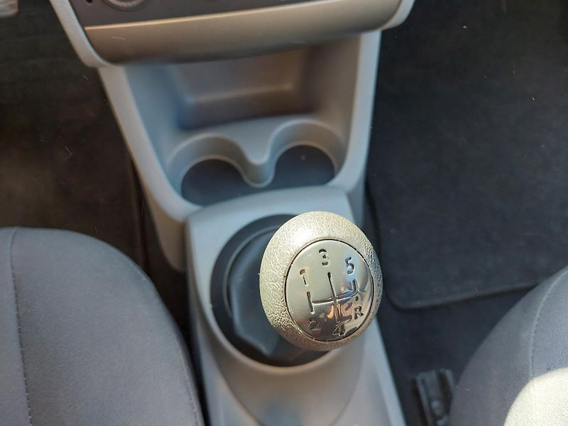 Renault Modus (2009) 1.2i-16v - fotka 12 z 25