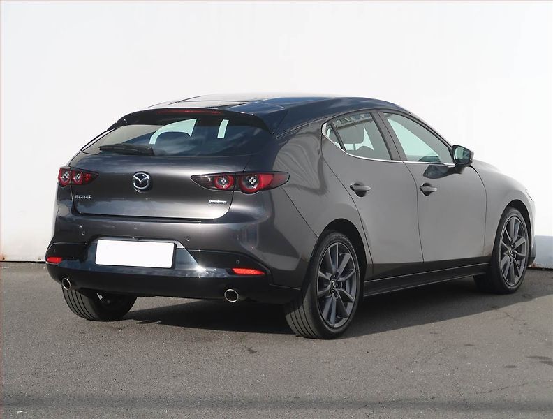Mazda 3 (2021) 2.0 Skyactiv-G, 70TKM,Klima - fotka 5 z 23