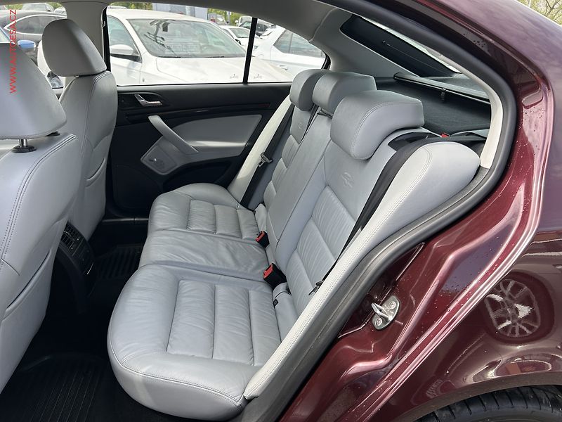 Škoda Octavia (2012) 2.0 TDi, ČR, L&K, servis - fotka 10 z 18