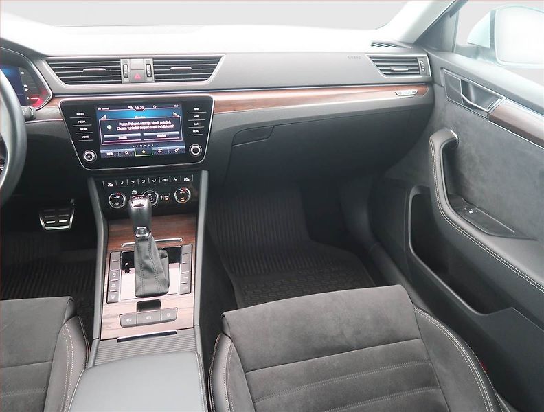 Škoda Superb (2022) Scout 2.0 TDI - fotka 8 z 14